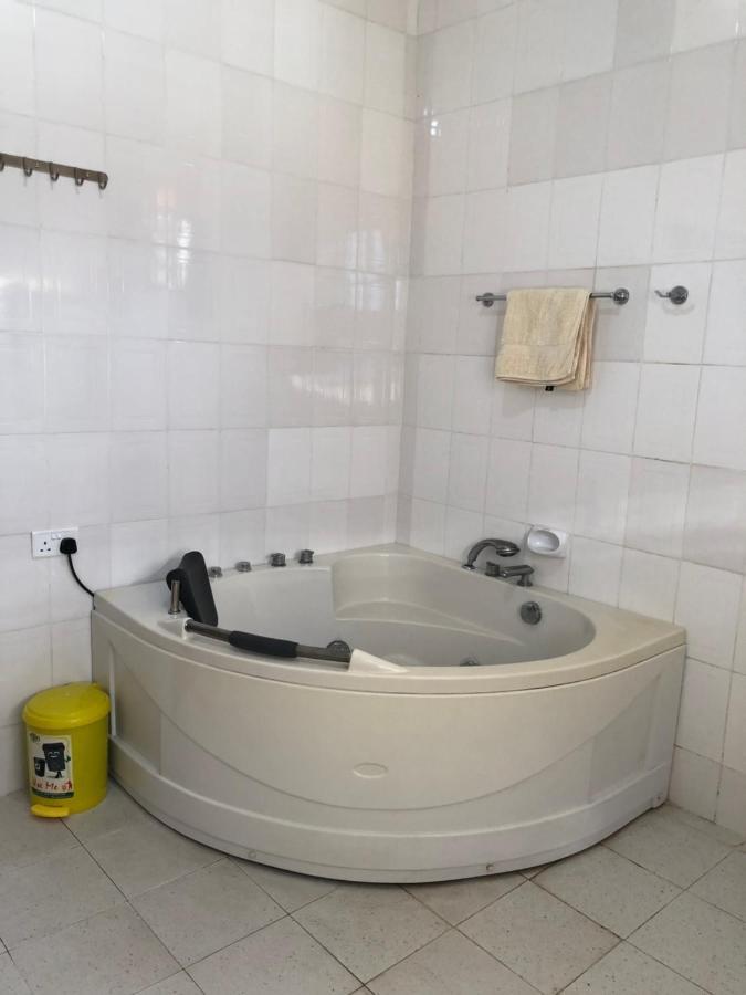 Jambo Hideaway Apartment Dar es Salaam Exterior photo